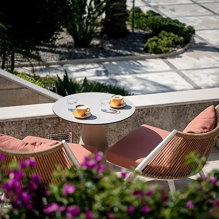 Minoa Palace Resort